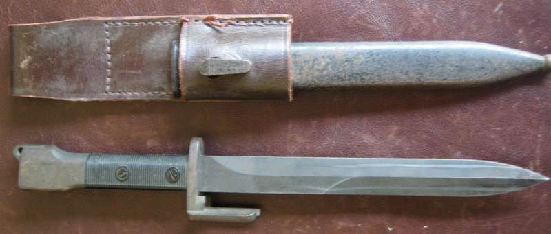 SAP FN | FAL Bayonet with Steel Scabbard & Leather Frog