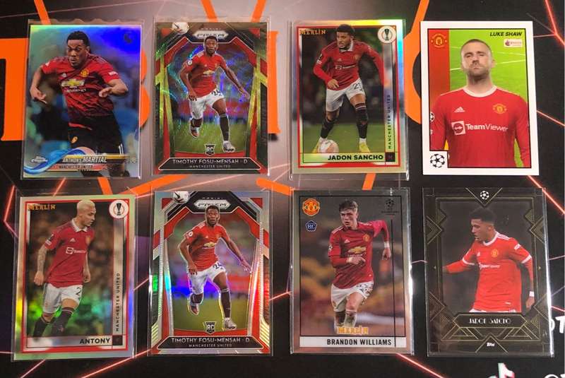 Man United 8 RANDOM card bundle from various sets INCLUDING Rare REFRACTORS