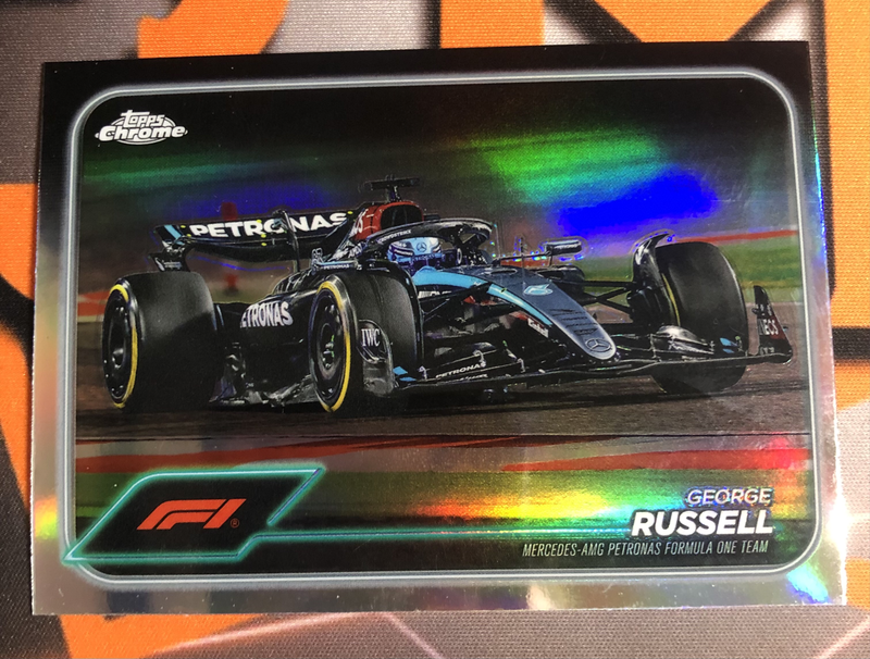 George Russel REFRACTOR Topps Chrome F1 trading card