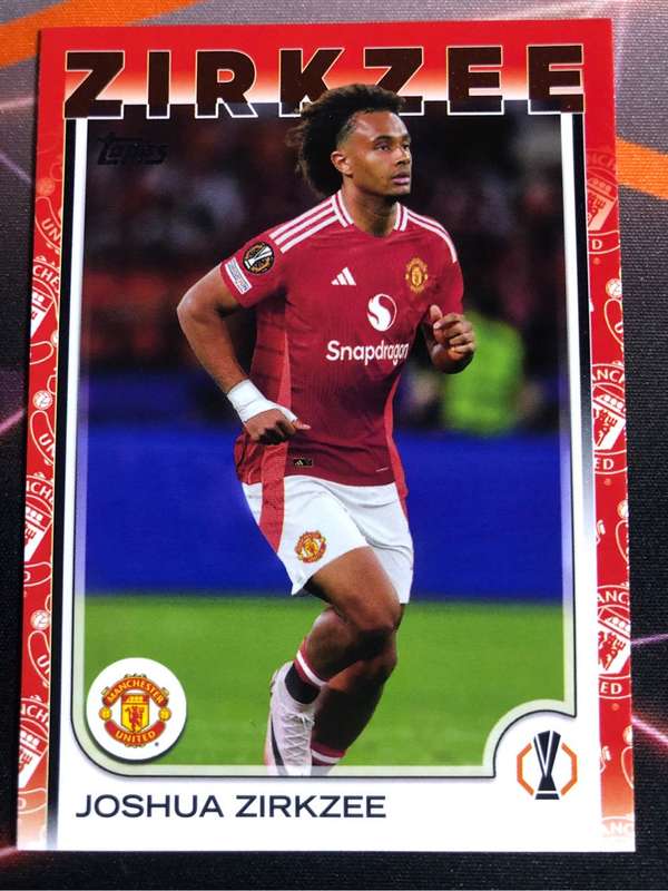 Zirkzee NEW Manchester United CASE HIT Topps 2025 Soccer trading card