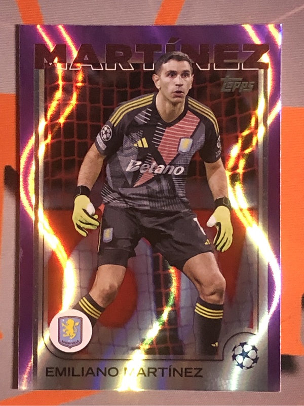 EMI Martinez PURPLE Colour match Rain drops REFRACTOR Topps 2025 soccer trading card