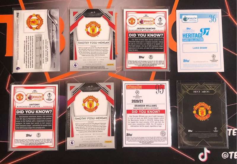 Man United 8 RANDOM card bundle from various sets INCLUDING Rare REFRACTORS