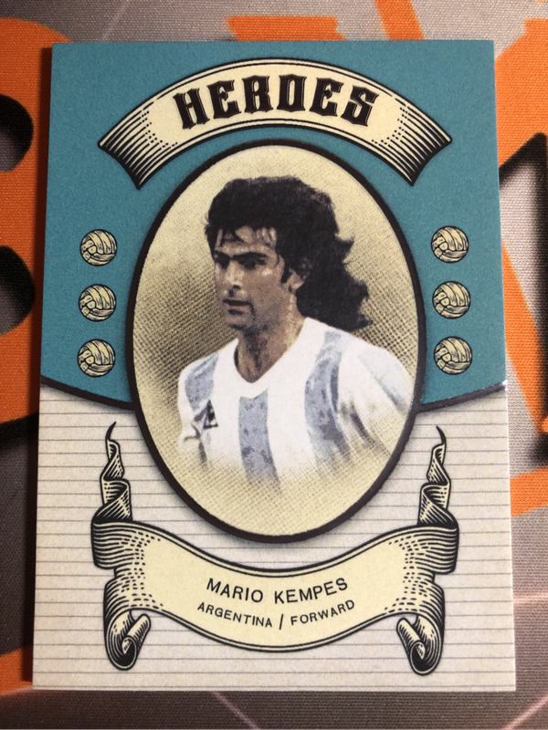 Mario Kempes NUMBERED out of 250 HEROES FUTERA High End Soccer trading card