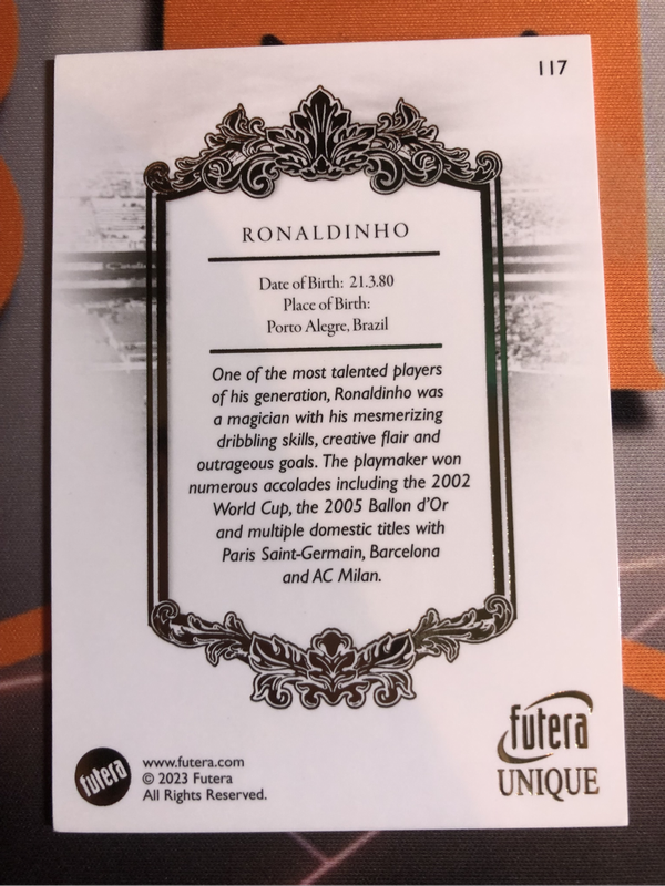 Ronaldinho THE GREATS 2023 FUTERA High End Soccer trading card