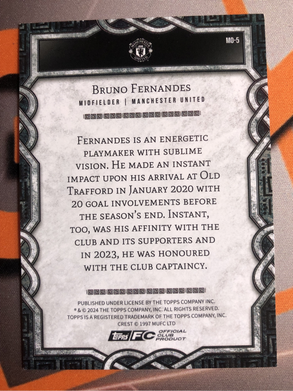 Bruno Fernandes Black Lightning Insert Man United 2025 Soccer trading card