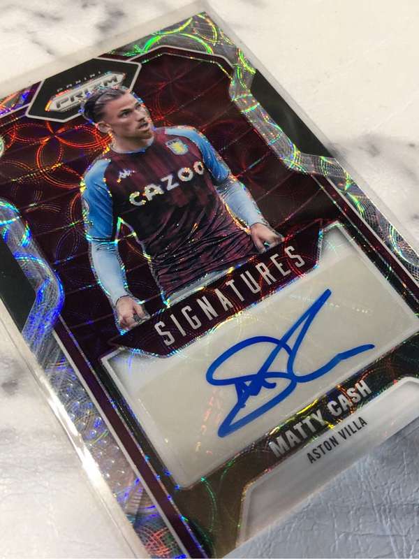 Matty Cash Aston Villa AUTOGRAPH Prizm Choice 2022 soccer trading card