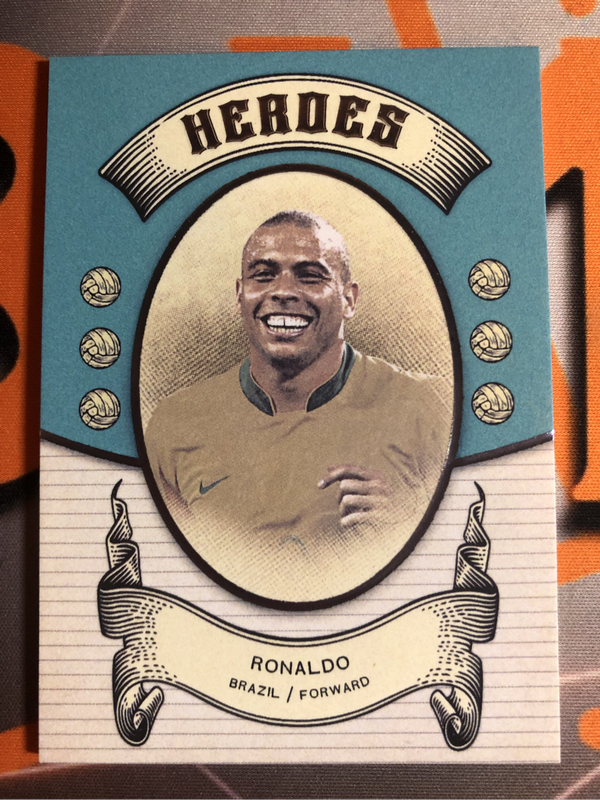 R9 Ronaldo NUMBERED out of 250 HEROES FUTERA High End Soccer trading card