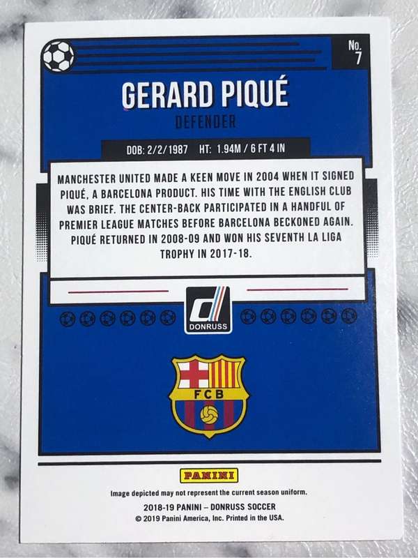 Gerard Pique Super RARE 2019 Donruss Soccer trading card