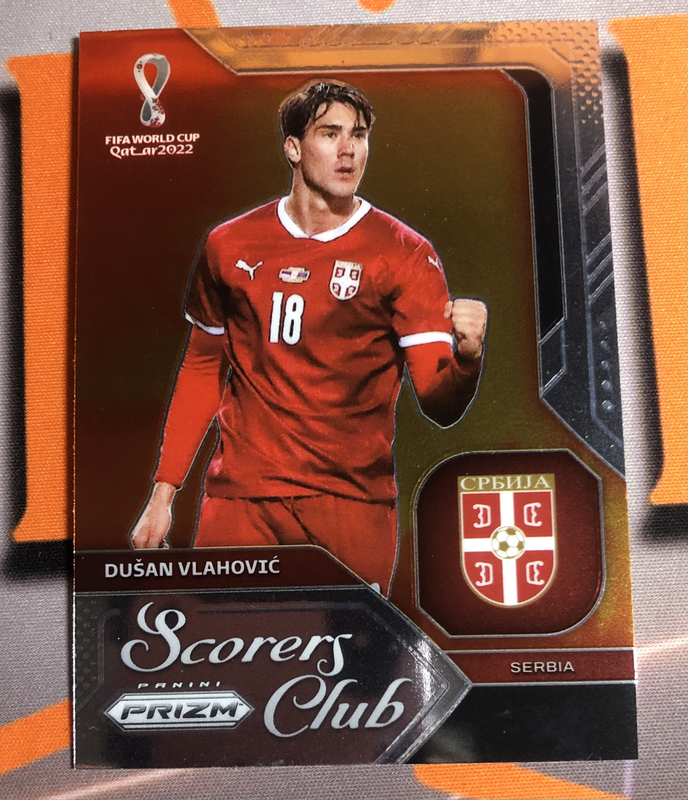 Dusan Vlahovic 2022 Prizm World Cup soccer trading card