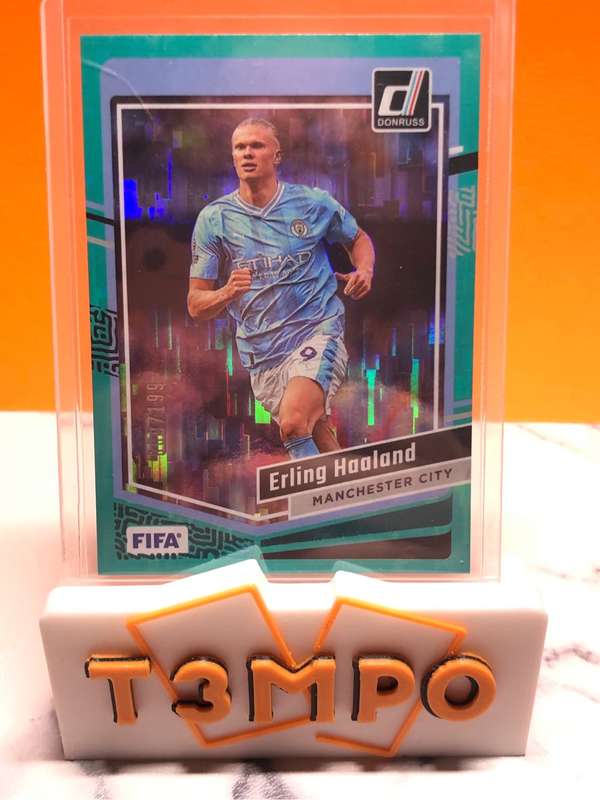 Erling Haaland NUMBERED 9 out of 199 Topps 2023-24 Soccer trading card 