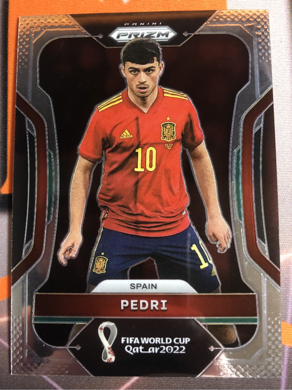 Pedri Very RARE World Cup PRIZM 2022 soccer trading card