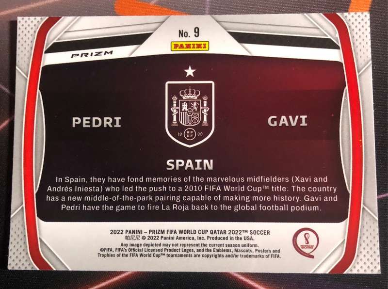 Pedri & Gavi REFRACTOR  2022 PRIZM Soccer trading card