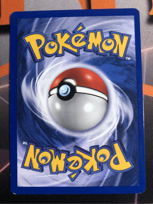 Pikachu 58/102 VINTAGE (Lightly played condition) Pokemon trading card