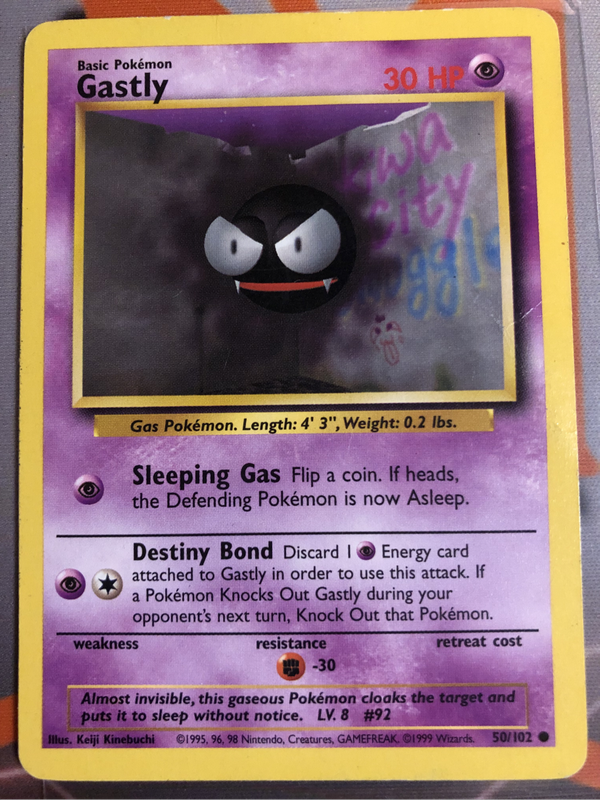 Gastly VINTAGE 50/102 Pokemon trading card