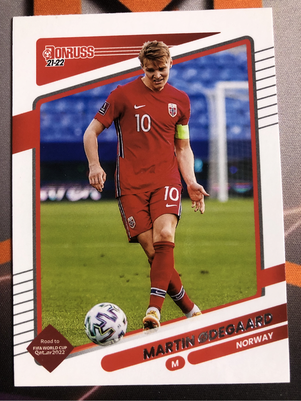 Martin Odegaard 2021 Donruss soccer trading card