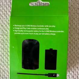 Xbox ONE Series Charge and Play kit.