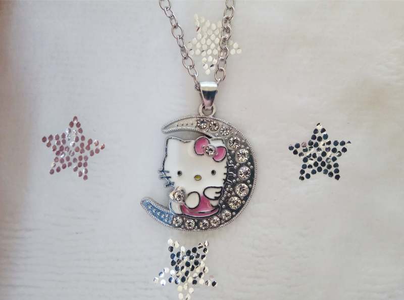 Hello Kitty Jewellery Set With Gift Box & Bag