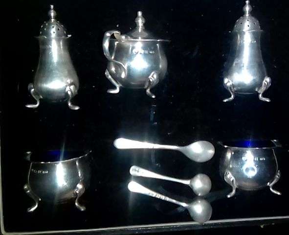Sterling  Silver salt, pepper &, mustard pots, Hamiltory & Co,Calcutta, Delhi, Simla,India 1940s