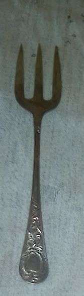 Fork with three tines, 20cm long, EPNS,