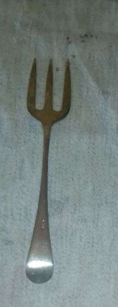 Fork with three tines, 20cm long, EPNS,