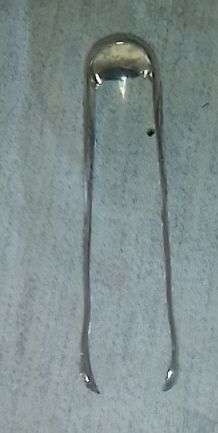 Clawed sugar cube tongs, continental silver, c. 14cm long