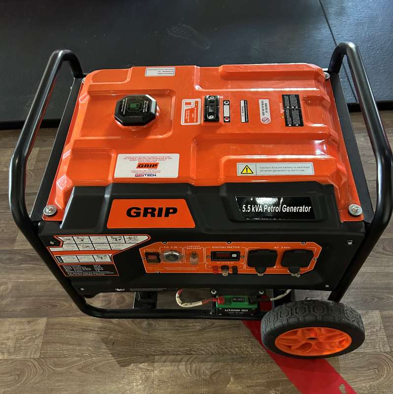 Grip 5.5 kVA Electric-Start Generator