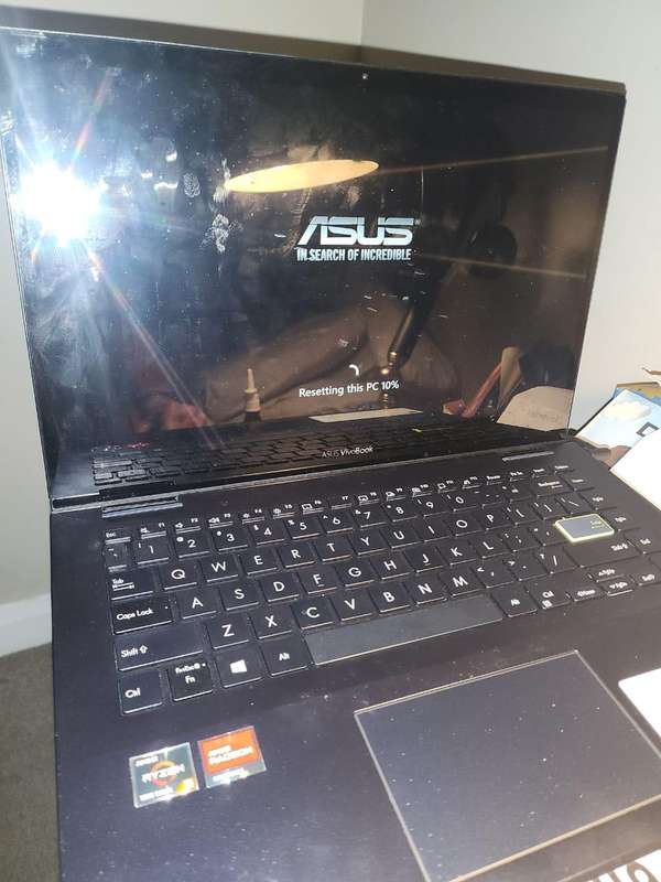 ASUS Vivobook Flip 14 Ryzen 5, 8GB RAM, 256GB SSD, Windows 11 Home