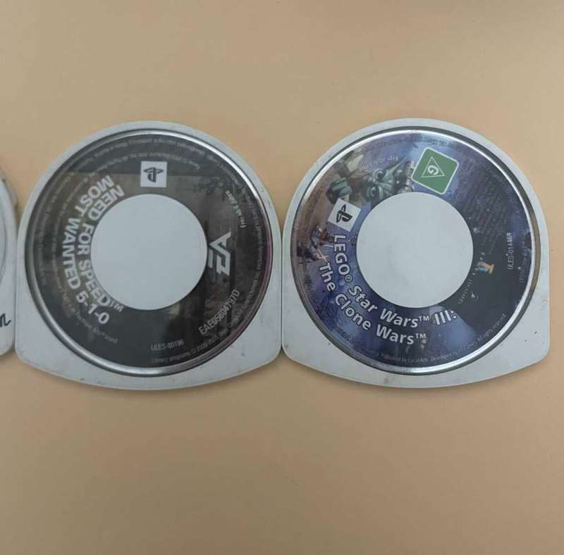 PSP Street E1004 Black + 5 Games