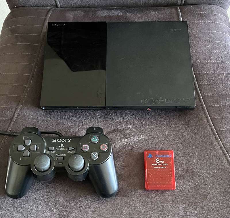 PS2 Slim - SCPH- 90004 + 1 Game