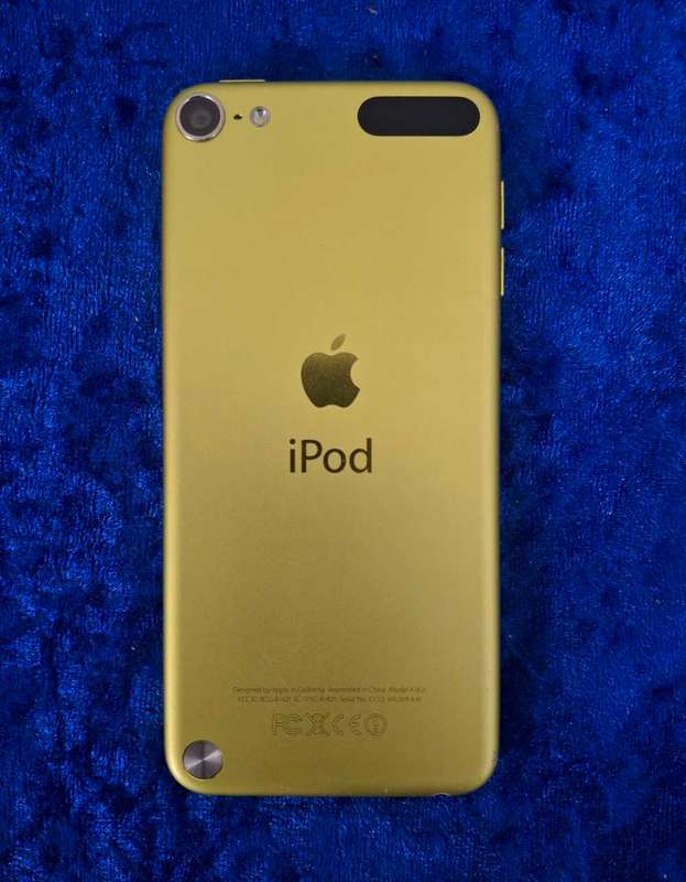 Apple iPod Touch 5th Generation 32GB - Yellow