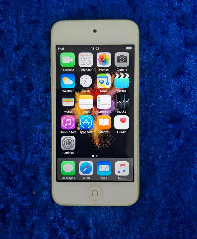 Apple iPod Touch 5th Generation 32GB - Yellow