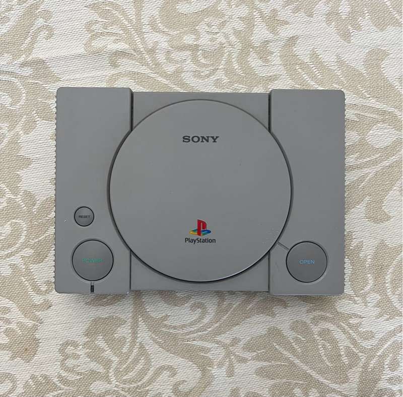 PlayStation Classic Console with 2 Controllers (Playstation 1)