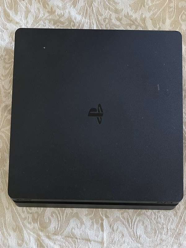 Faulty PS4 Slim 500GB Console