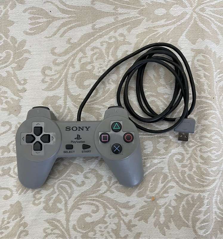 PlayStation Classic Console with 2 Controllers (Playstation 1)