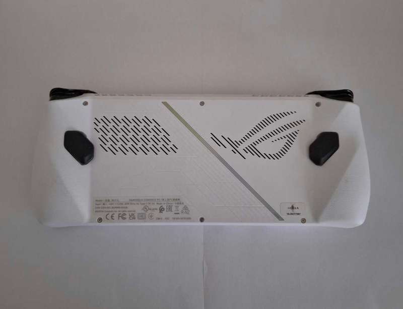 ASUS ROG Ally Z1 - Handheld Console