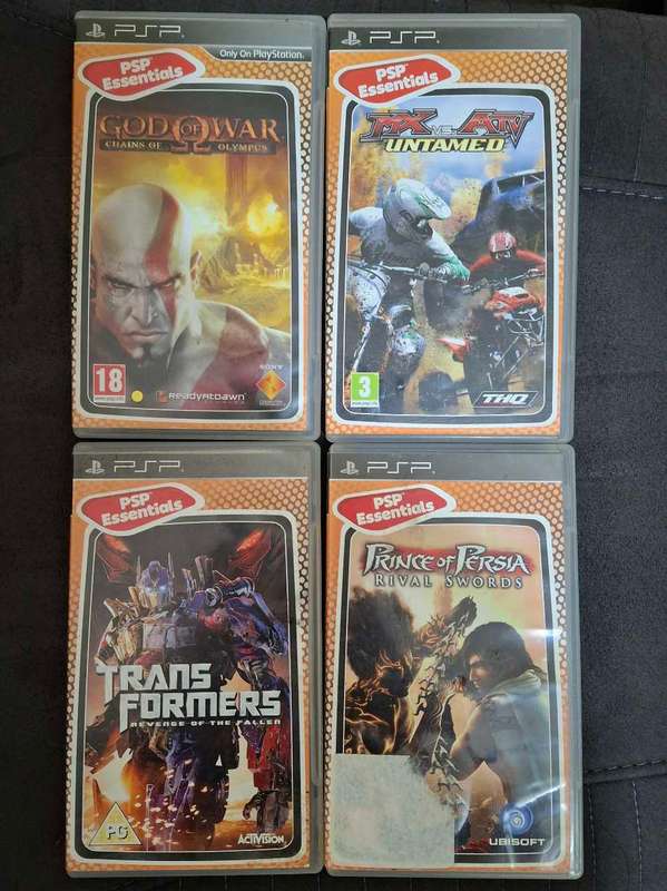 PSP 1000 PHAT + 4 Games