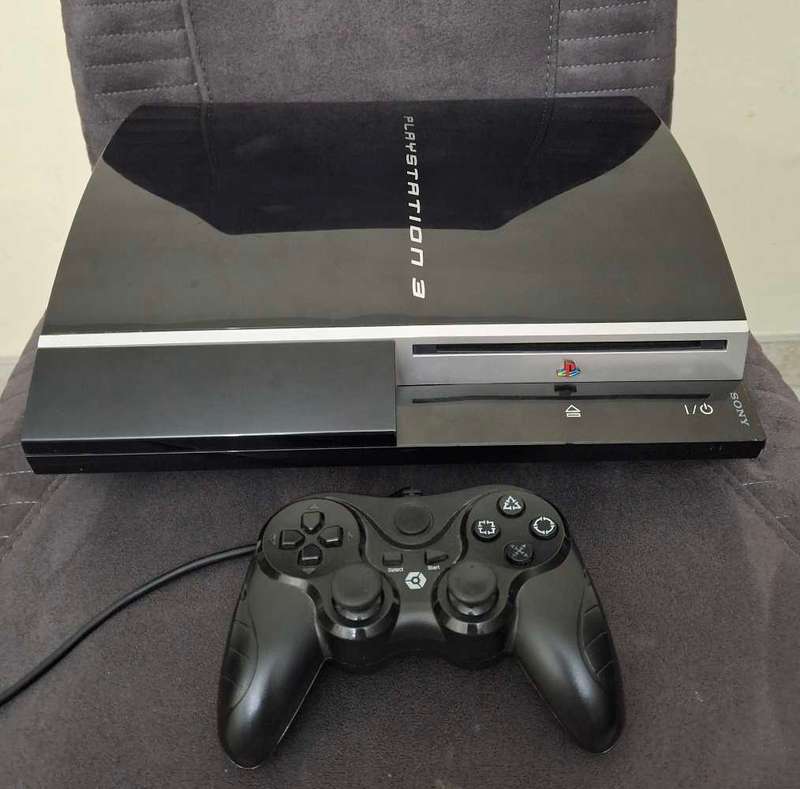 PS3 Phat 500GB Modded + 7 Games