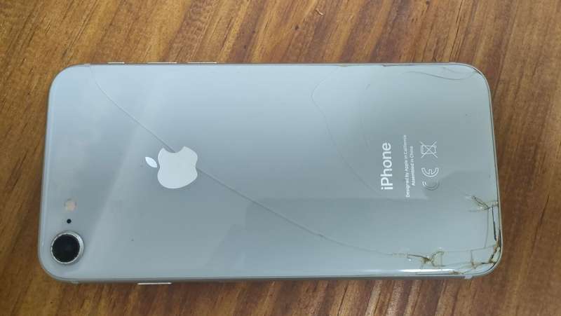 Iphone 8 - Please Read