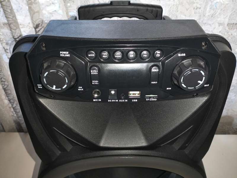 Ecco Trolley Speaker MV8822