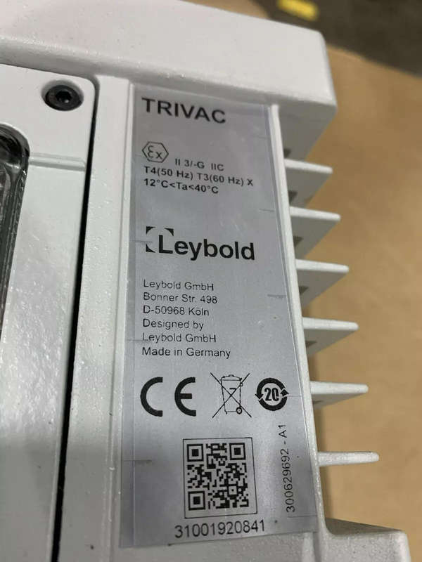 leybold Vacuum Pump D16B-New