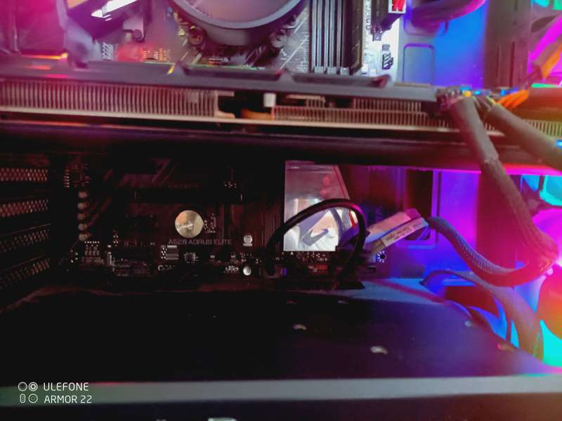RX 5600 XT. 3 fan