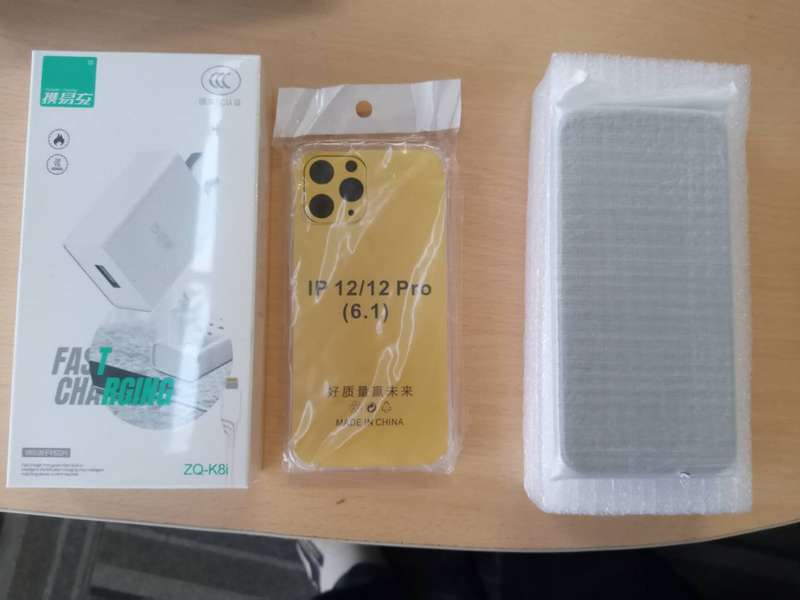 iPhone 12 128G Dual Sim Plus Free P01 Gimbal