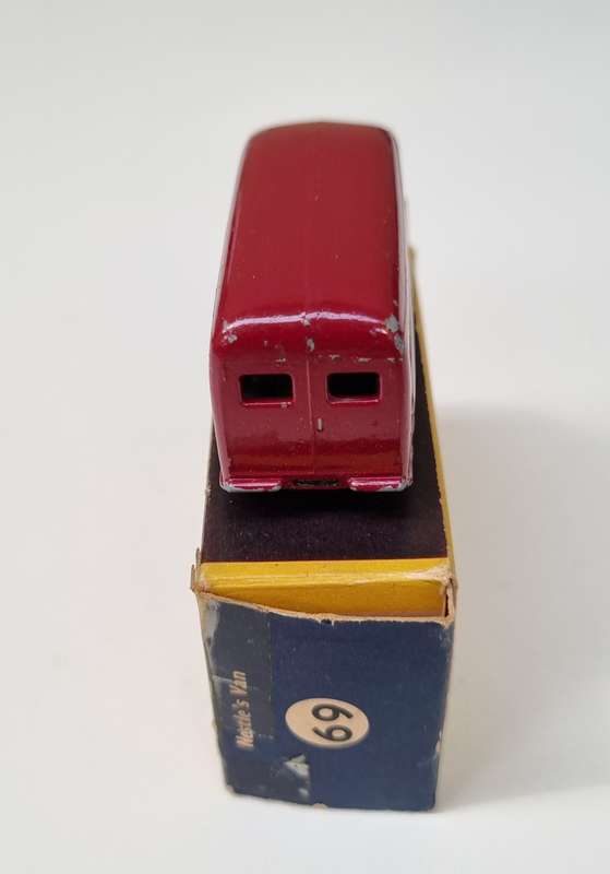 Matchbox Lesney 69A Commer Van Original Box