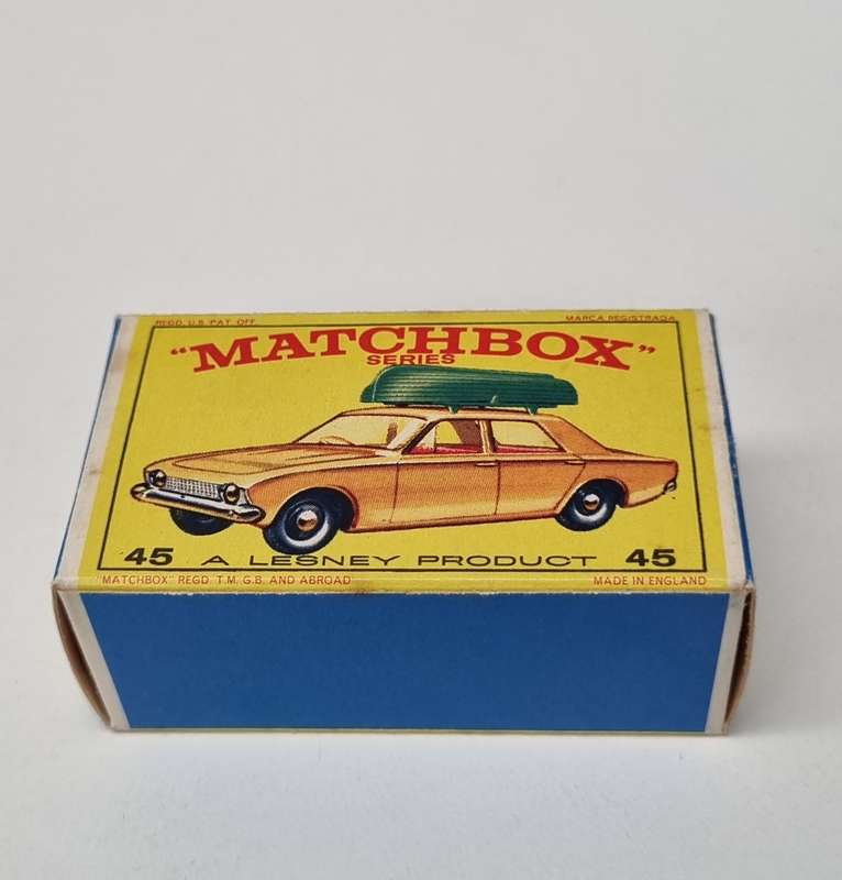 Matchbox Lesney 45B Ford Corsair Original Box