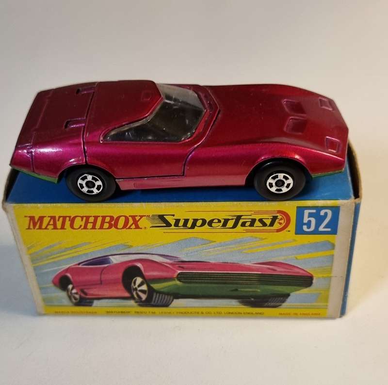 Matchbox Lesney 52C Dodge Charger MkIII Original Box