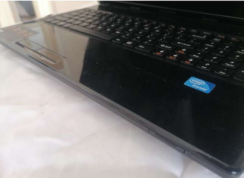 LENOVO G580 LAPTOP. 500GB HDD, 4GB RAM with MS OFFICE