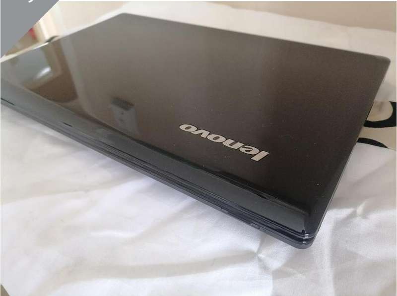 LENOVO G580 LAPTOP. 500GB HDD, 4GB RAM with MS OFFICE