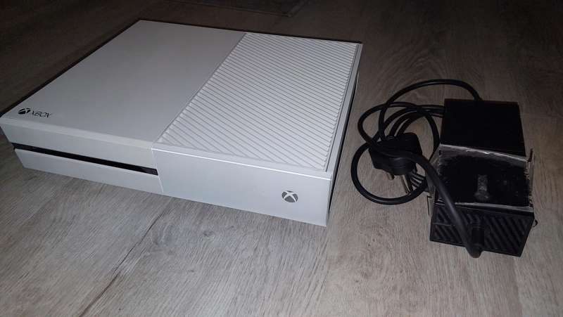 Xbox 1 + PSU (No Power)