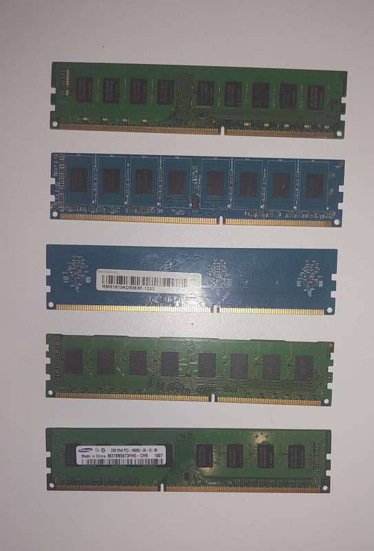 DDR 3 2GIG RAM x5