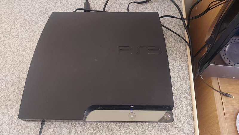 Playstation 3 with 20 Games